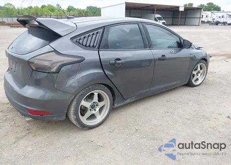 2015 Ford Focus Titanium from USA, damaged, VIN 1FADP3N25FL214388